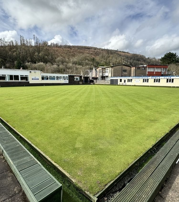 Llanbradach Bowls Club green - sponsored by VoltSecure